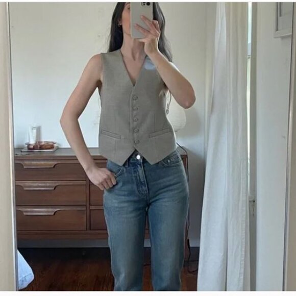 The Frankie Shop Gelso Waistcoat Light Taupe Melange Vest Neutral Sz XS - Picture 2 of 9